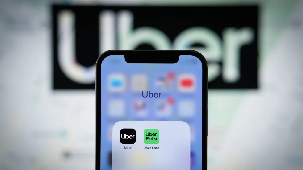 أرباح وإيرادات Uber تفوق التوقعات