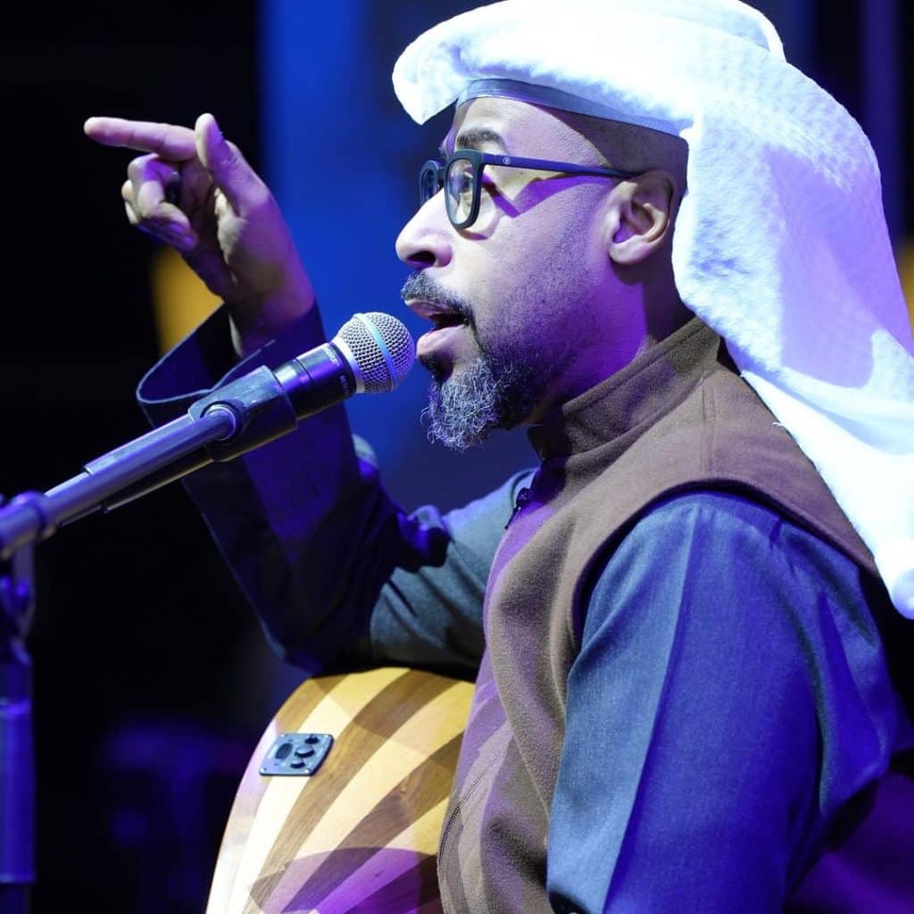 الفنان يوسف العماني يُطلق أغنية "دبل حبك" باستخدام تقنية الذكاء الاصطناعي