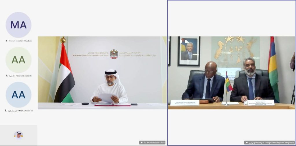 الإمارات وموريشيوس توقعان مذكرة تفاهم لتعزيز التعاون في مجالات الطاقة والمياه والصرف الصحي
