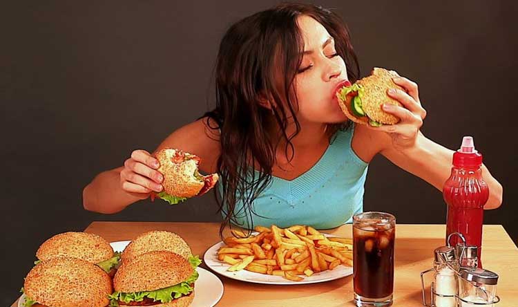 تعرف على الأطعمة التي تؤدي إلى شيخوخة الجسم