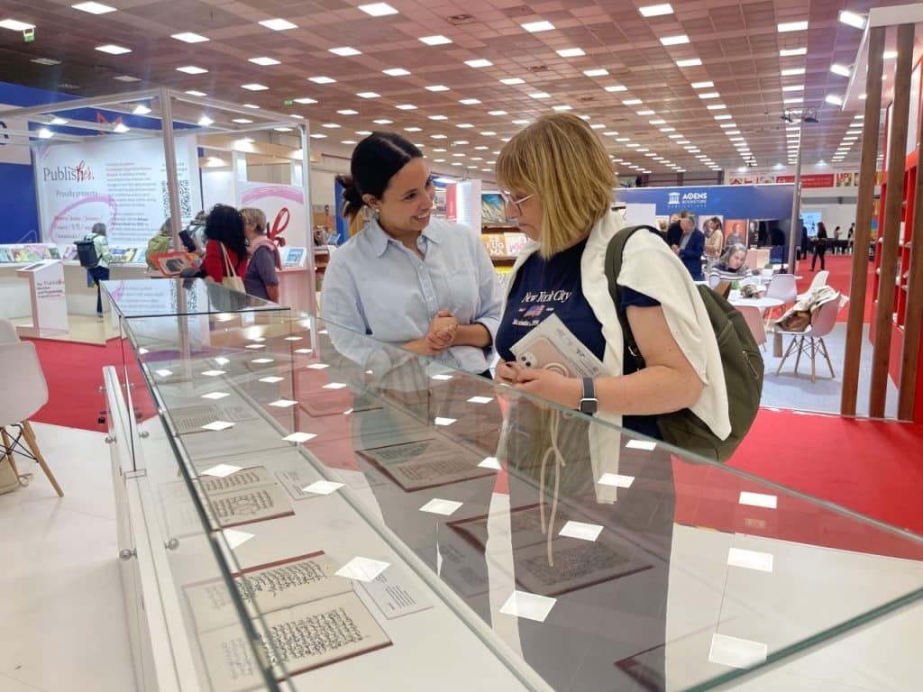 بيت الحكمة يختتم مشاركته في معرض سالونيك الدولي للكتاب 2024 ويُسلّط الضوء على إرثه في حركة الترجمة