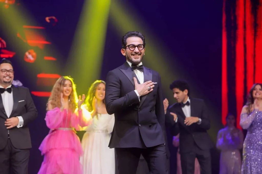 أحمد حلمي يُعلن موعد عرض مسرحية "ميمو" في مصر