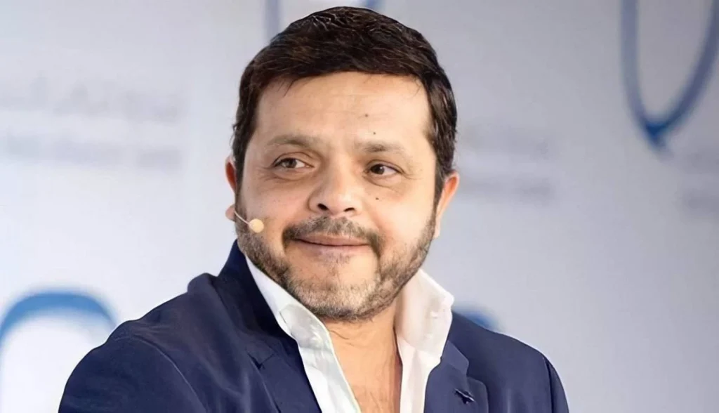 محمد هنيدي ينفي صحة فيديو الدعوة للمراهنات ويحذر من استخدام تقنيات الذكاء الاصطناعي للنصب