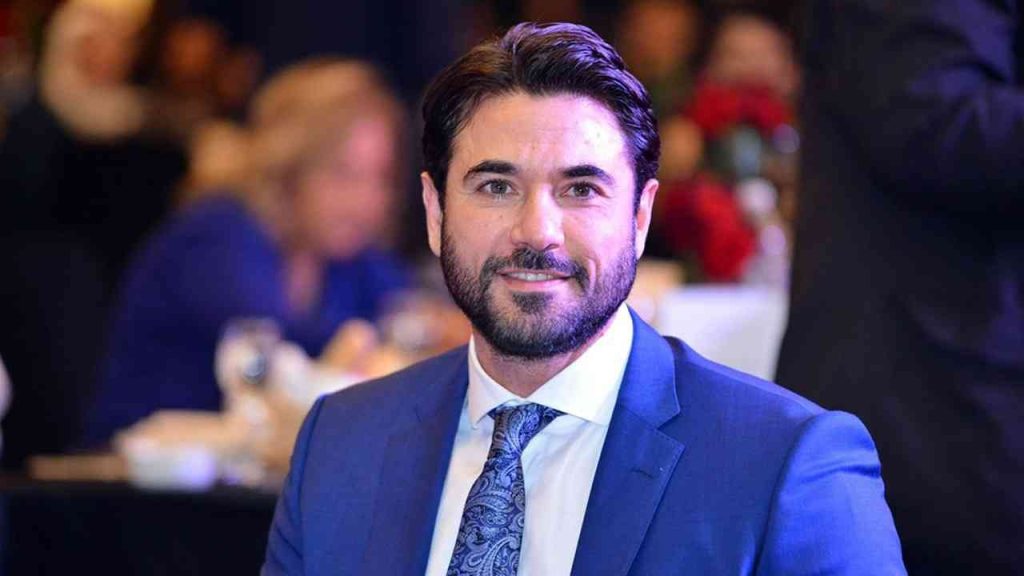 أحمد عز: العمل يُعلم ويُكسب الخبرات، و"غيرة الخواجة" تُلازمني دائمًا