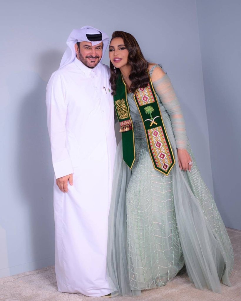 أحلام الشامسي تحتفل بعيد زواجها الـ 22 بمفاجأة رومانسية من زوجها مبارك الهاجري