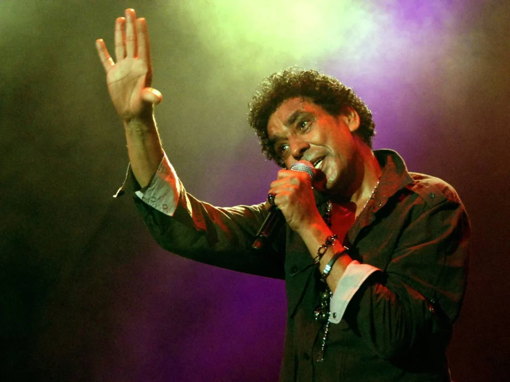 محمد منير يعود إلى المسرح في مهرجان العلمين: "سأغني لكم ما تريدون"