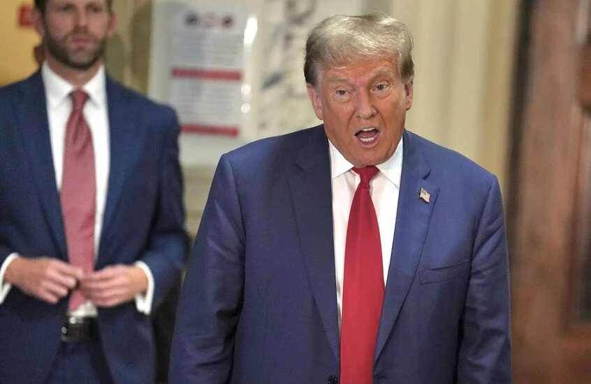 عاجل .. ترامب: الولايات المتحدة "شركة تأمين" وعلى تايوان أن تدفع لنا مقابل حمايتها من الصين