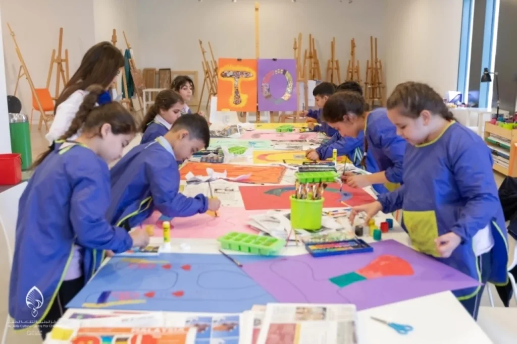 مخيمات صيفية إبداعية في دبي 2024: تنمية المهارات واكتشاف المواهب