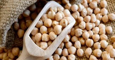 أضرار الإفراط في تناول الحمص: