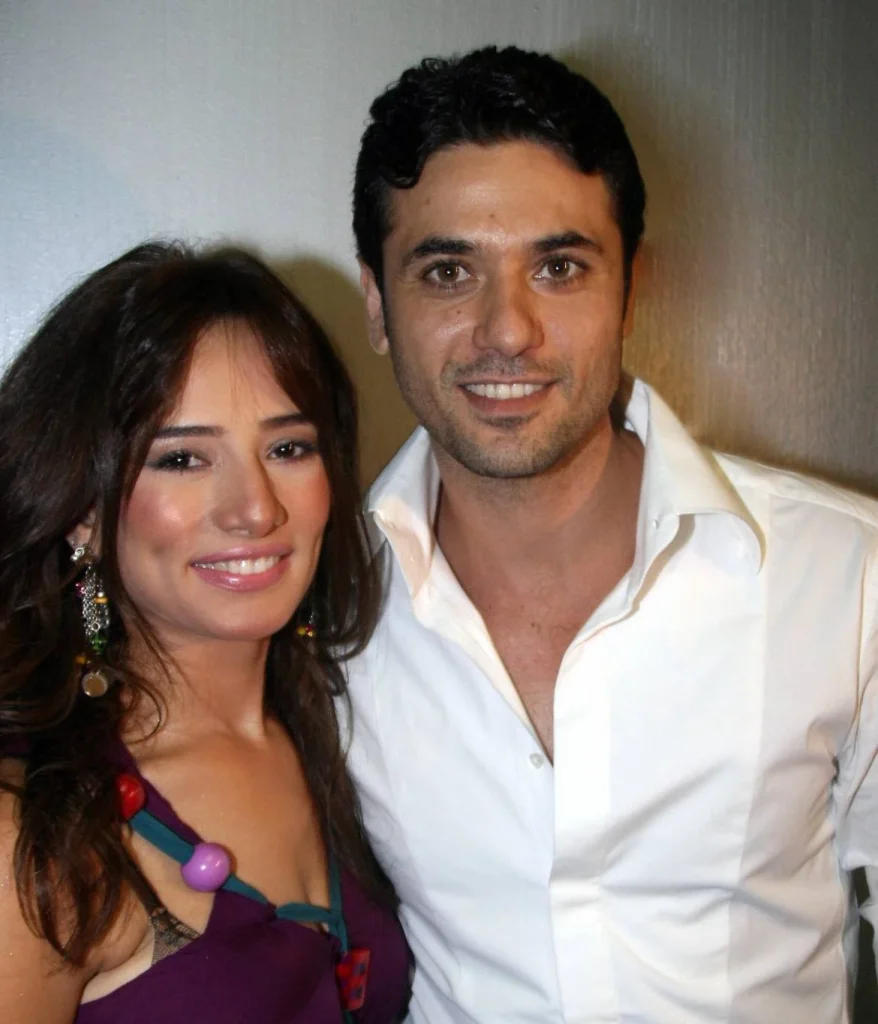 عودة أزمة أحمد عز وزينة مع تصاعد إيرادات فيلم "ولاد رزق 3": طلب زيادة نفقة التوأم