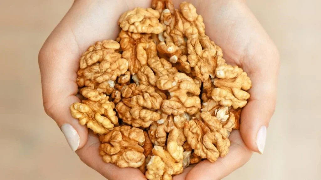 فوائد الجوز لجسم الإنسان: