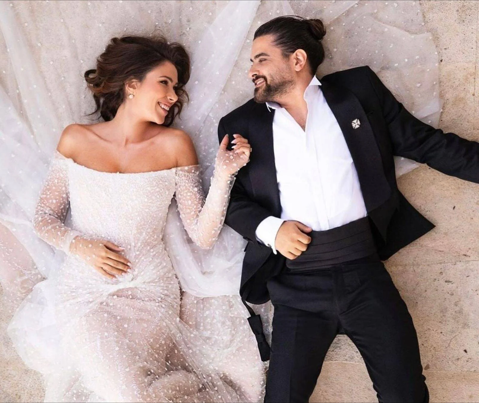 ناصيف زيتون ودانييلا رحمة: أول ظهور رومانسي بعد الزفاف