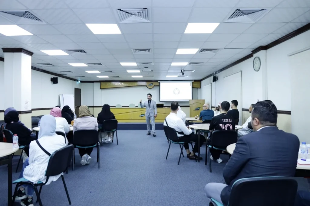 مركز جمعة الماجد يقدم ورشة عمل متخصصة لتمكين الشباب من اختيار تخصصاتهم الجامعية