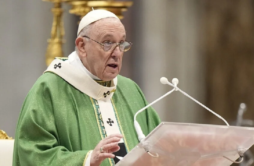 البابا فرنسيس ينتقد حظر الكنائس في أوكرانيا ويحذر من عواقب خطيرة