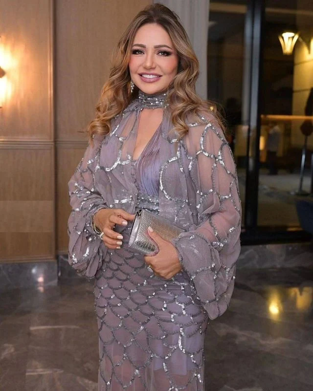 ليلى علوي تستمتع بنجاح "جوازة توكسيك" وإجازة صيفية رائعة