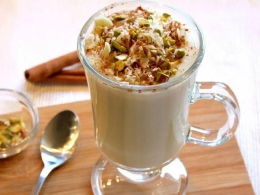 فوائد السحلب: مشروب الشتاء الدافئ والصحي