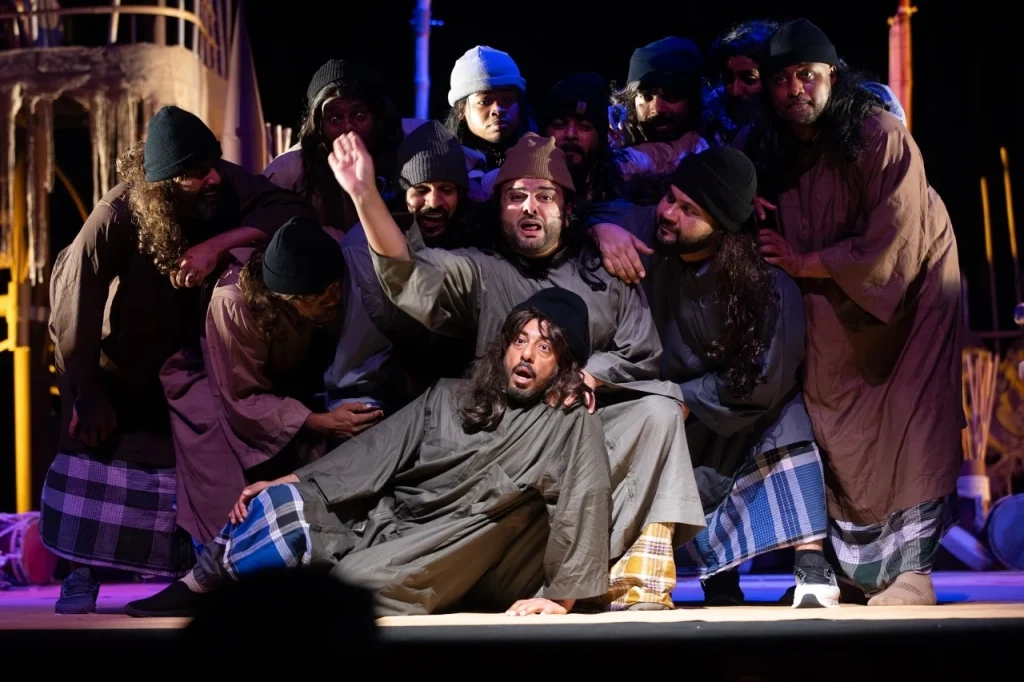 الإمارات تسطع في سماء المسرح الخليجي بـ 75 عنواناً