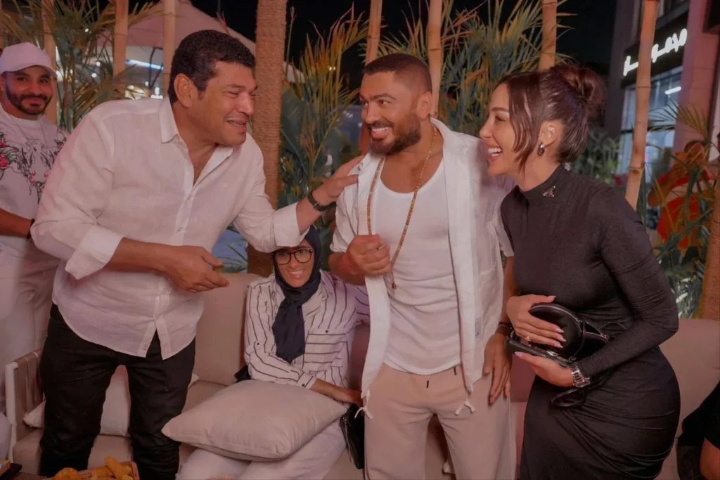 تامر حسني يفتتح مطعم "آدم" وسط نجوم الفن والرياضة