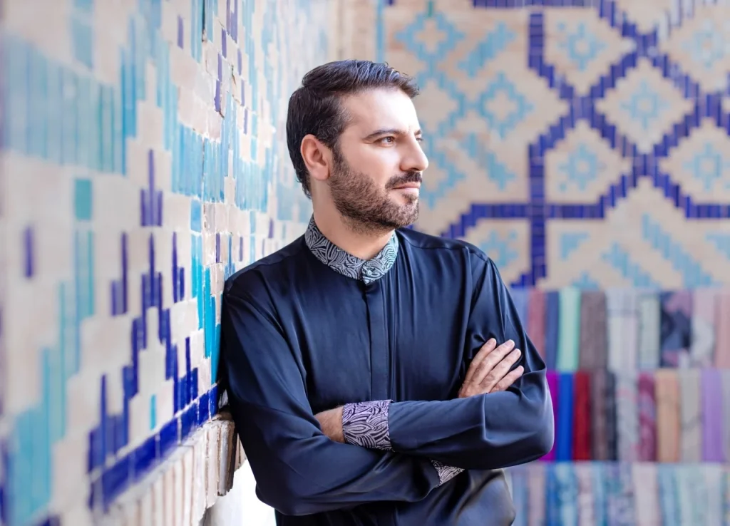 مهرجان تنوير: احتفال فني وروحي في قلب الصحراء