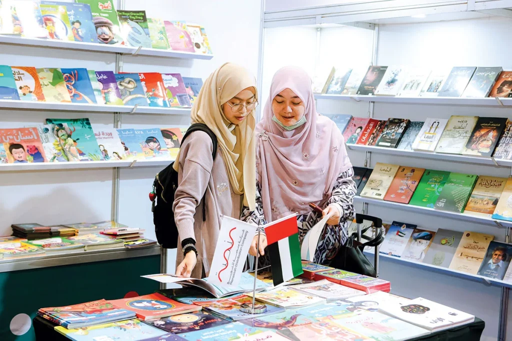 منصة للتوزيع تبرز دور الكتاب الإماراتي في المعارض الدولية