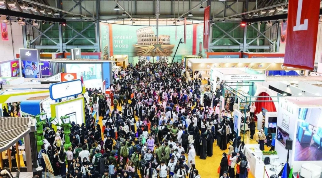 أحلام مستغانمي.. صوت المرأة العربية يصدح في الشارقة