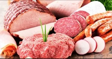 الأطعمة المصنعة تهدد بصرك: تعرف على العلاقة بين النظام الغذائي وصحة العين