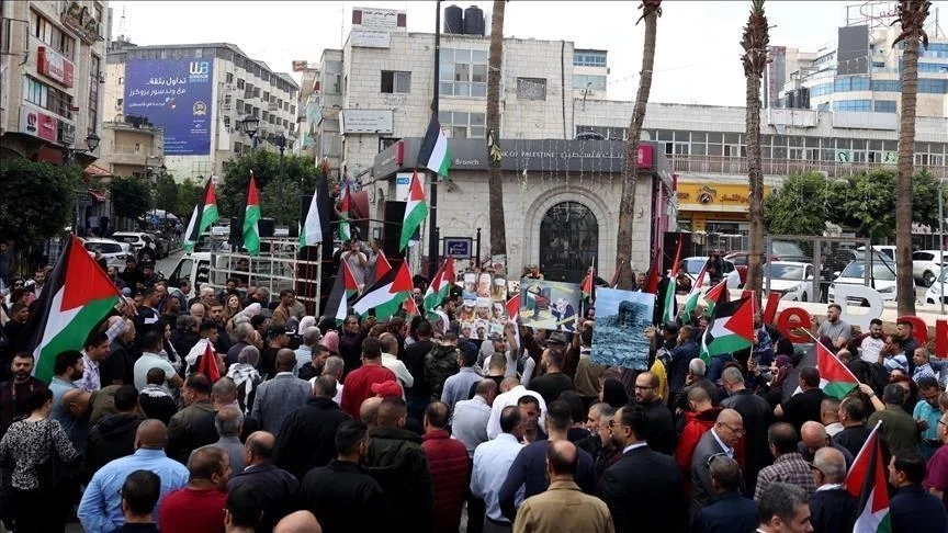 مسيرات غضب تندد بحرب الإبادة الإسرائيلية على غزة