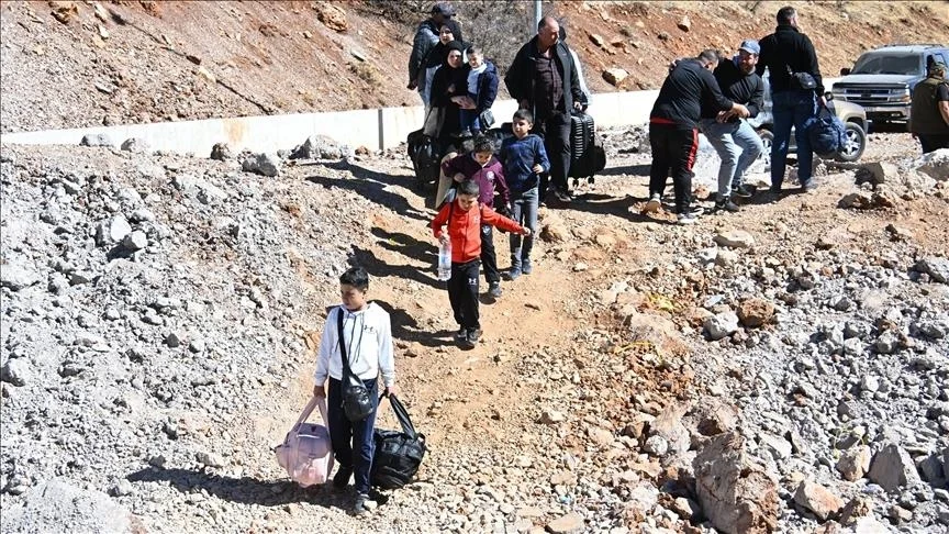 إسرائيل تنذر بإخلاء بعلبك "الأثرية" شرق لبنان