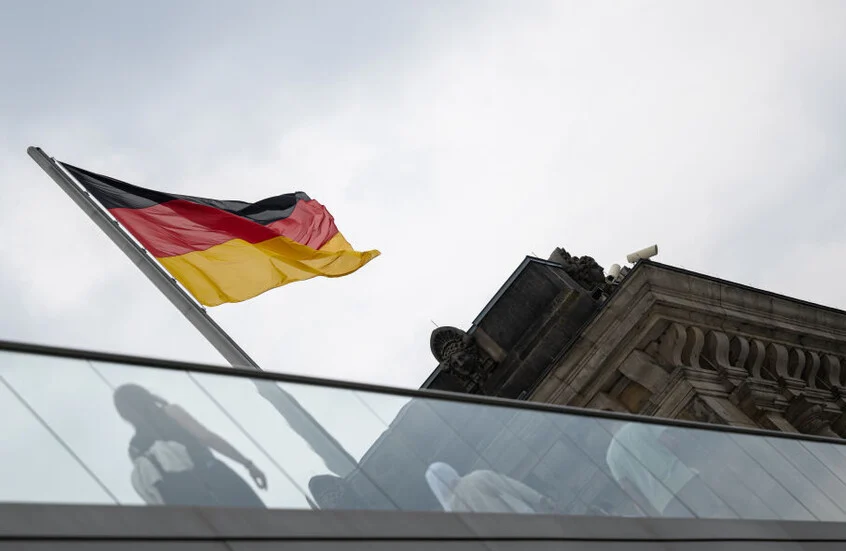 ألمانيا تغلق قنصليات إيران رداً على إعدام مواطنها: تصعيد في العلاقات بين البلدين