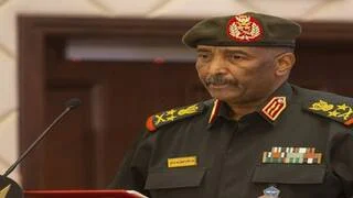 البرهان يتفقد الخطوط الأمامية في ولاية الجزيرة وسط استعدادات لهجوم كبير