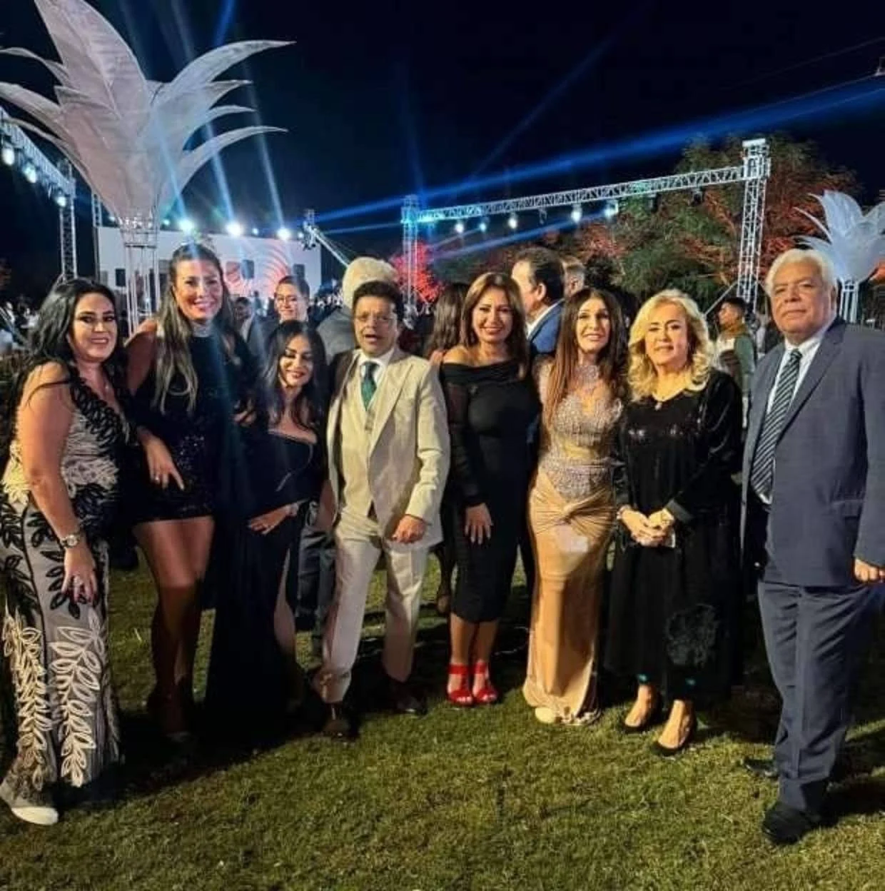 محمد هنيدي يحتفل بخطبة ابنته في حفل عائلي بسيط