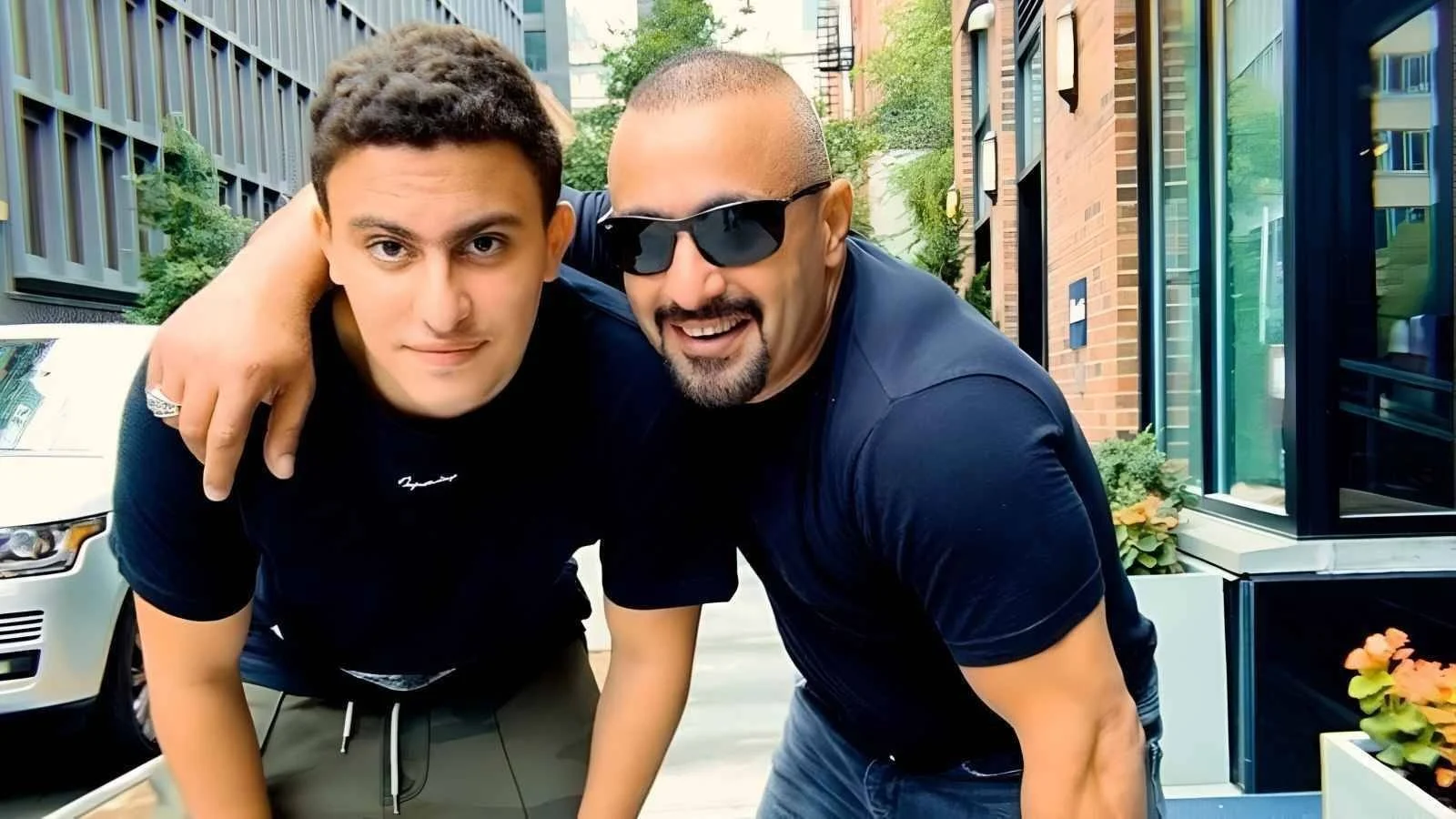 أحمد السقا يوضح حقيقة دعمه لابنه ياسين في عالم الفن