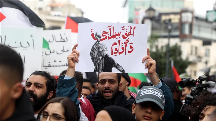 حماس تدعو الفلسطينيين للتظاهر رفضا للإبادة الإسرائيلية