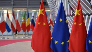 الاتحاد الأوروبي يدرس عقوبات صارمة على الصين بسبب توريد أسلحة لروسيا