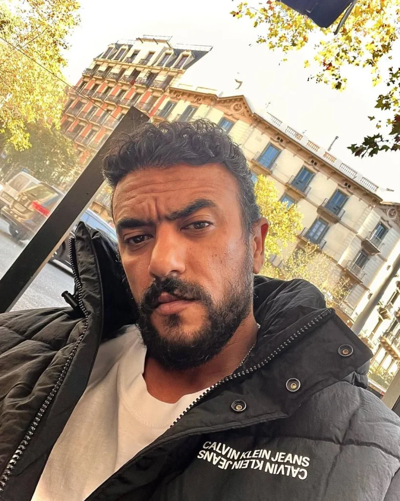 أحمد العوضي يرد على الانتقادات بسخرية: فهد البطل قادم بقوة