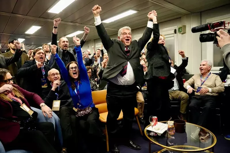 برشلونة يعلن بدء الفترة الانتقالية عقب فوز لابورتا بالانتخابات 