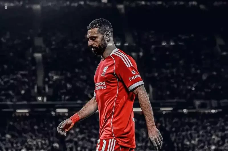 خلاف مع سلوت وتخفيض الرواتب.. 4 أسباب دفعت صلاح للرحيل مجانًا عن ليفربول 