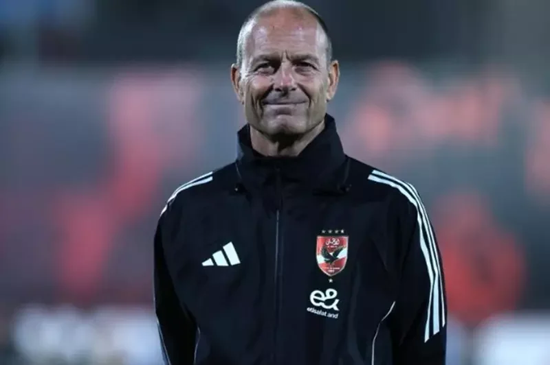 إحدى تلك الأسباب تسببت في إقالته وتوروب يسعى للإفلات من سلسلة سلبية خامسة 