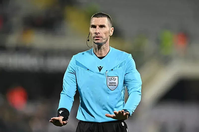 رسمياً.. جورجي كاباكوف البلغاري حكما لمباراة مصر وإسبانيا 