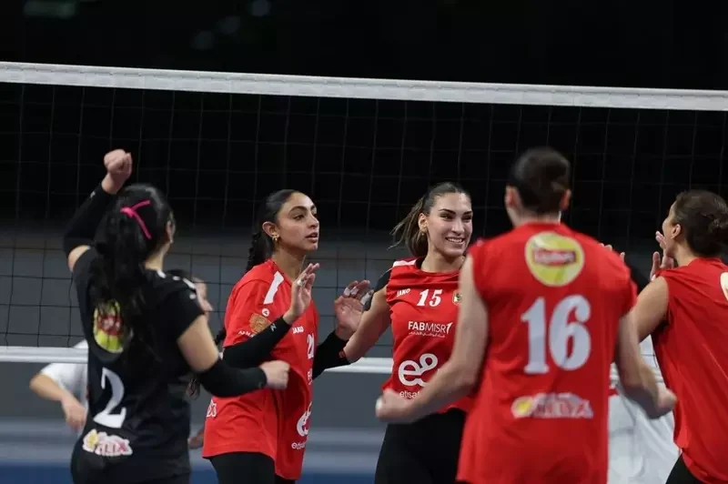 ديربي القاهرة باللون الأحمر.. سيدات طائرة الأهلي يحرزن لقب الدوري السوبر على حساب الزمالك 